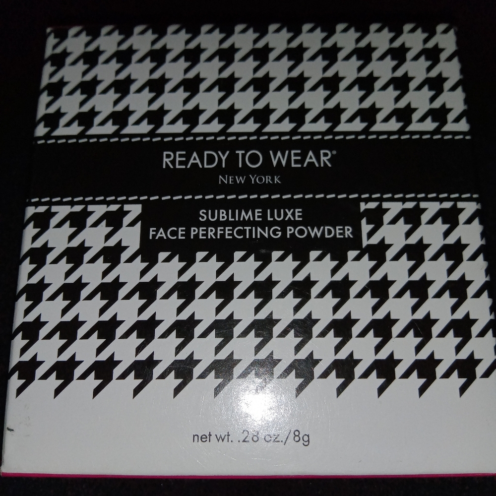 New Medium Powder Compact - Picture 6 of 7